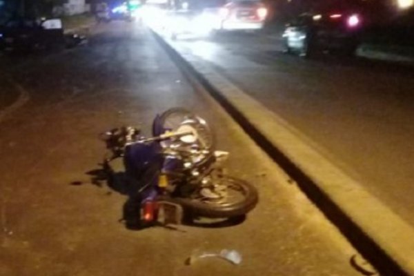 Joven De A Os Muri Al Chocar Su Moto Contra Un Auto Estacionado En