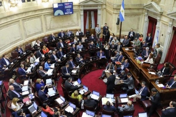 En última sesión extraordinaria del Senado oficialismo busca sancionar