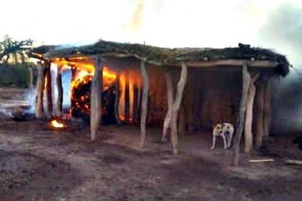 Anciano Muri Calcinado Al Incendiarse Su Rancho Corrientes Hoy