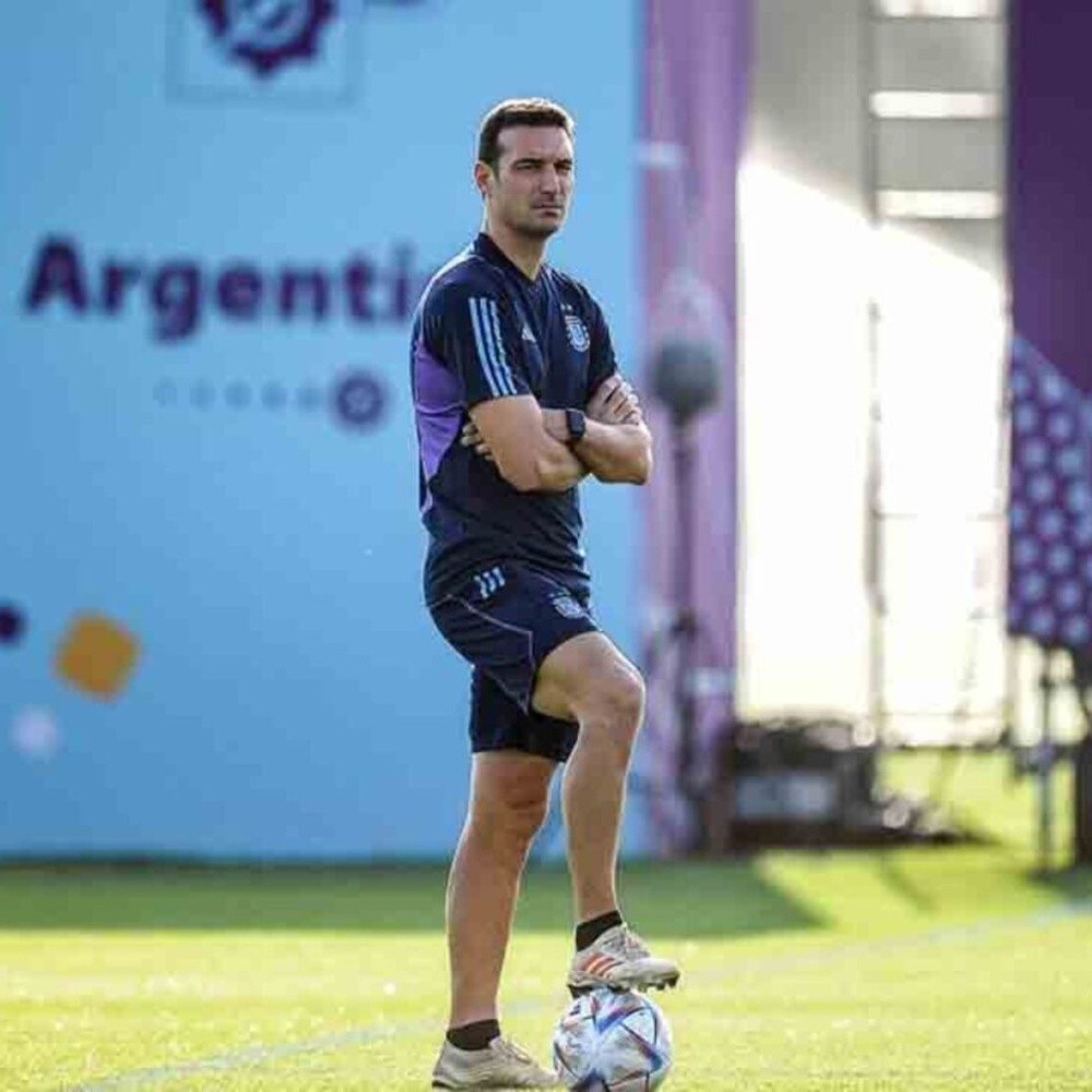 Atento Scaloni Un Jugador Del F Tbol Argentino Se Postul Para La