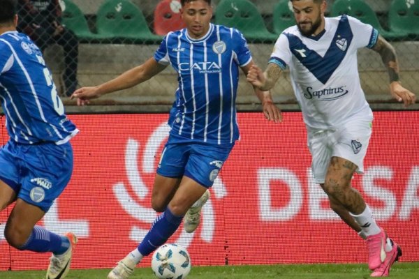 Vélez derrotó a Godoy Cruz en un partido frenético y es semifinalista