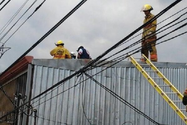 Monte Caseros: Hombre murió electrocutado cuando intentaba realizar una conexión