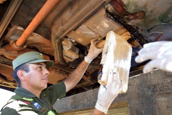 Corrientes: Gendarmería secuestró 80 kilos de marihuana en doble fondo de un vehículo