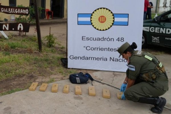 Corrientes: Detienen a pasajero con más de 6 kilos de marihuana cerca del Puente Gral. Belgrano