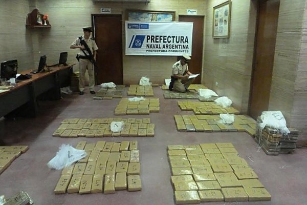 Drogas en Corrientes: Prefectura incautó más de 600 kilos de marihuana y detuvieron a dos hombres