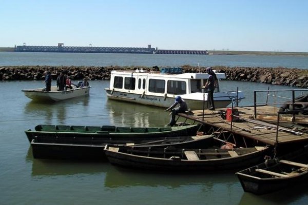 Militares paraguayos invadieron la isla correntina San Antonio de Apipé y secuestraron una lancha