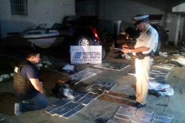 Corrientes: Incautaron en una camioneta 756 kilos de marihuana