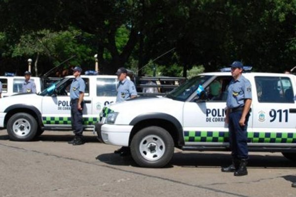 Fuerte control policial en el microcentro por la llegada del presidente Macri a Corrientes