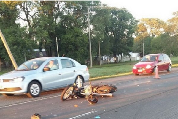 Ruta 12: Joven motociclista falleció atropellado cuando se dirigía a la Escuela del Servicio Penitenciario