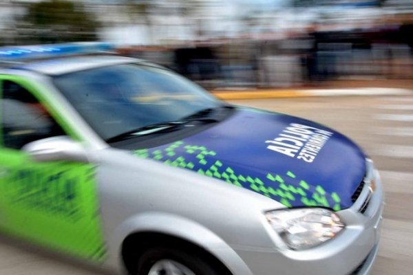 Ofrecían bolsitas para residuos pero intentaron robar una peluquería