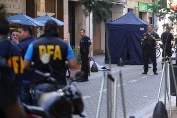 Un abogado asesinó a un peatón al intentar resistirse a un asalto