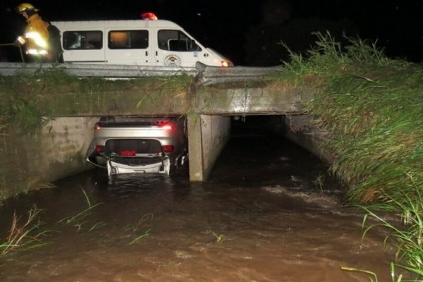 Tres muertos tras despistarse un auto oficial del Gobierno de Entre Ríos