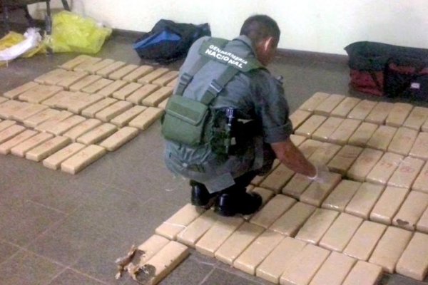 Gendarmería decomisó más de 110 kilos de marihuana abandonados