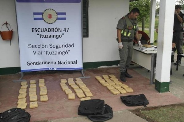 Ituzaingó: Secuestraron 34 kilos de marihuana en un colectivo