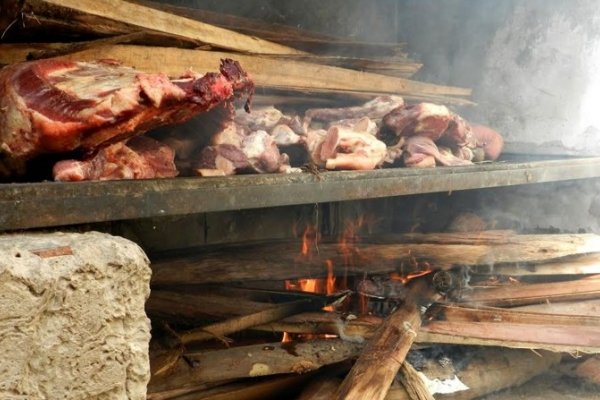 Decomisan 120 kilos de carne sin sello de procedencia en Santa Rosa