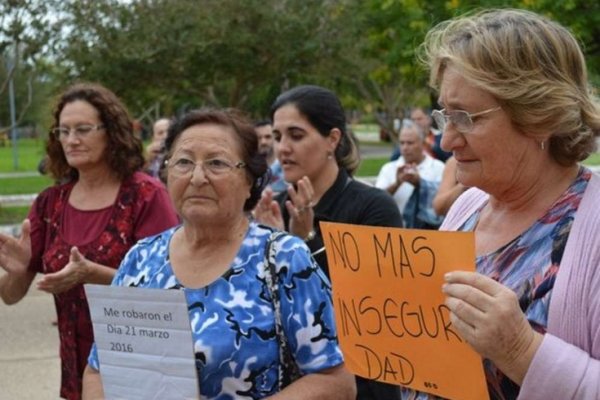 Vecinos de Monte Caseros marcharon reclamando seguridad