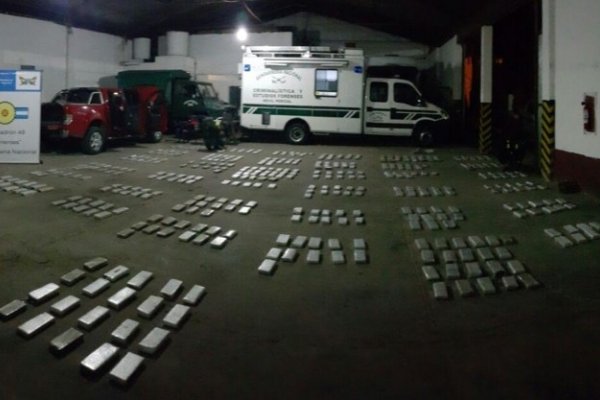 Riachuelo: Gendarmería Nacional incautó 447 paquetes de marihuana del interior de una camioneta