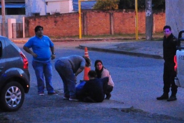 Motochorros lastimaron a una mujer durante un intento de robo