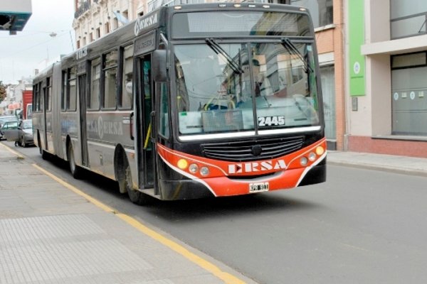 Reclaman más colectivos en horarios de ingreso escolar