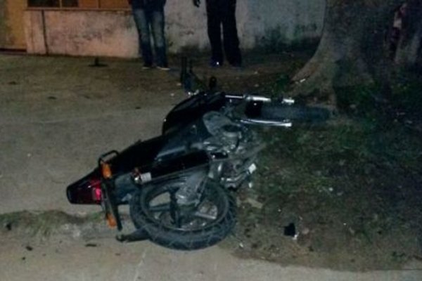 Curuzú Cuatiá: Un motociclista falleció tras chocar contra un árbol