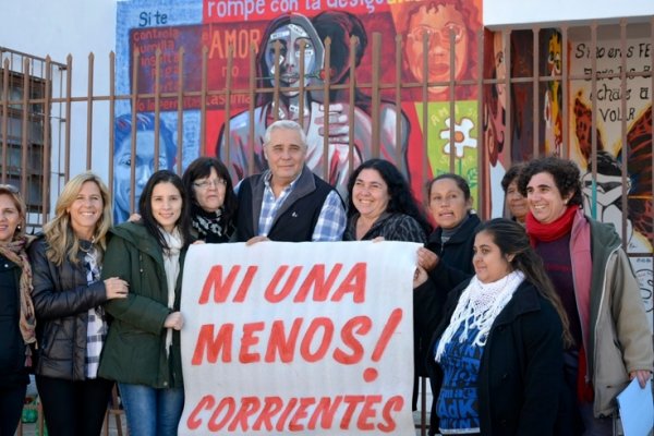 Inauguraron un mural contra la violencia de género en el barrio Pujol