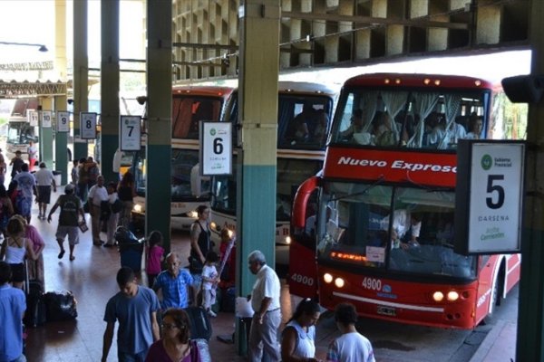 Cayeron las ventas de pasajes en el transporte de media distancia