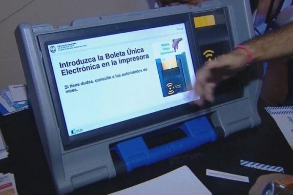 Adrián Pérez destaca el avance para el voto electrónico en Corrientes