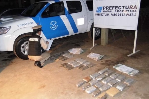 Paso de la Patria: Prefectura secuestró más de 28 kilos de marihuana en una embarcación