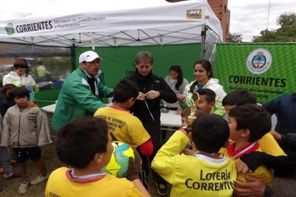 Se realizó el programa Potrero de los Gurises en el barrio Arazaty