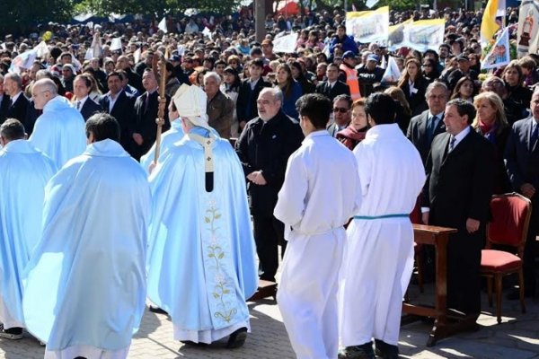 Colombi asistió al 116º aniversario de la Coronación Pontificia de Itatí