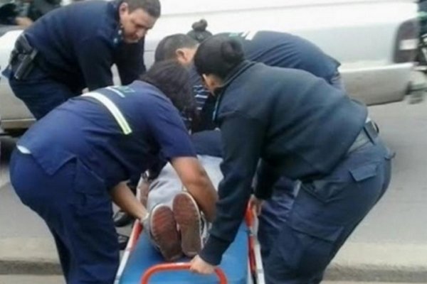 Hombre sufrió un infarto cuando intentaba cargar combustible