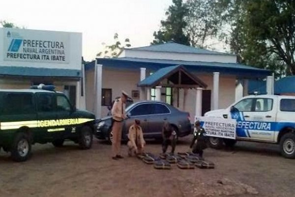 Prefectura secuestró más de 200 kilos de marihuana y detuvo a un hombre en Corrientes