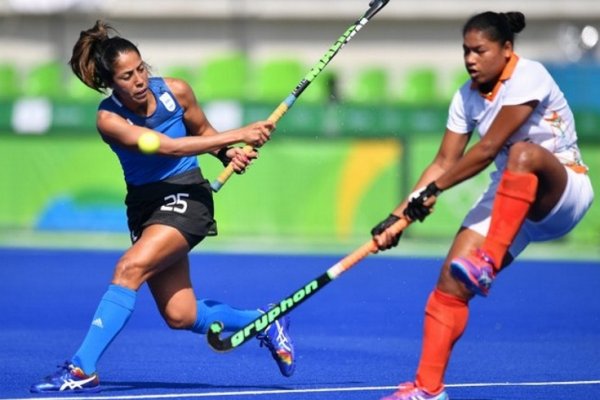 Las Leonas golearon a India y clasificaron a cuartos de final