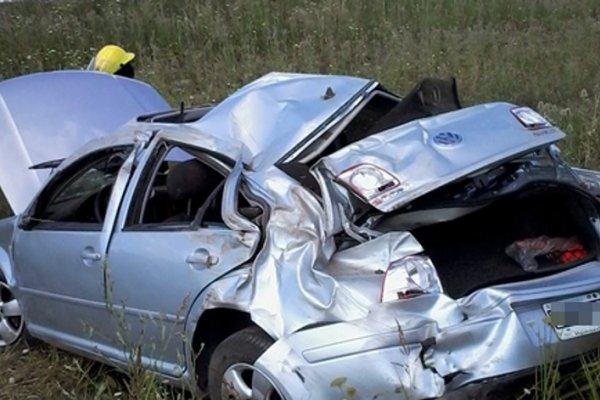 Mariano I. Loza: Conductor de un auto murió al esquivar una moto y volcar en Ruta Nacional N° 12