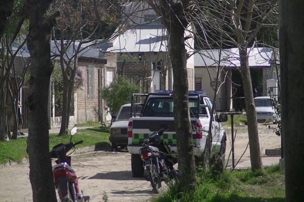 Femicidio en Esquina: Una mujer murió al recibir puñaladas y dos tiros en la cabeza por su ex pareja