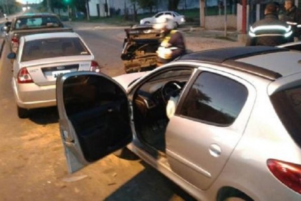 Cuádruple colisión sobre avenida Maipú sólo dejó daños materiales