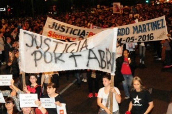 Multitudinaria marcha en Rosario en reclamo de seguridad y justicia