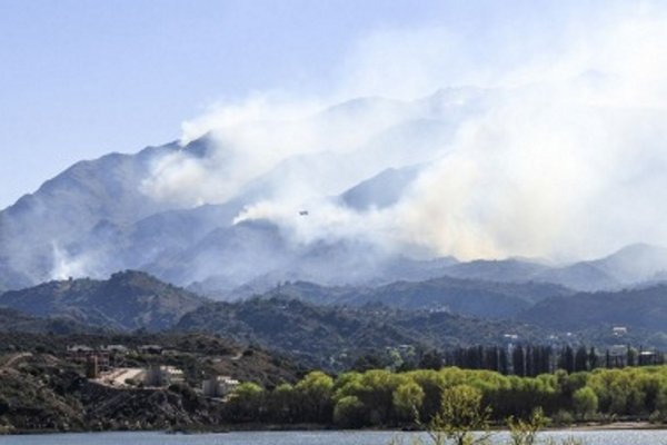 Incendios en San Luis: Los cien evacuados regresan a sus casas