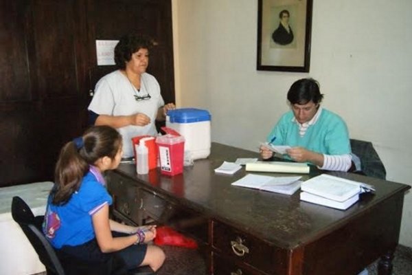 Campaña VPH: Salud aplicó vacunas en Escuela San Vicente de Paul