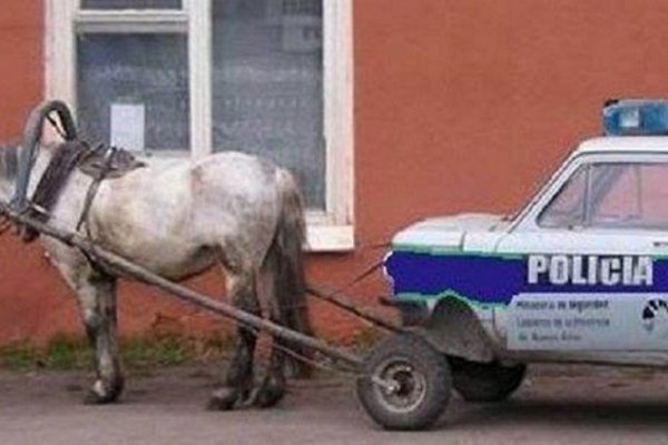 Avergüenzan los sueldos de policías que la ponen bajo la línea de pobreza