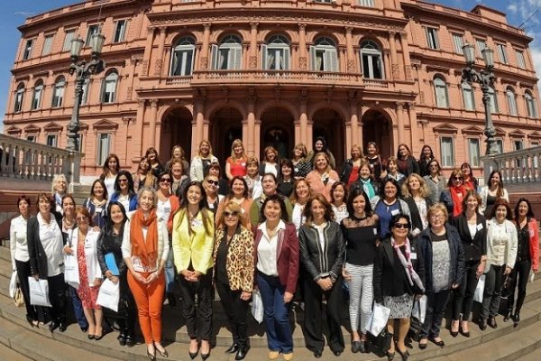 Amplia convocatoria al 1º encuentro nacional de mujeres intendentes