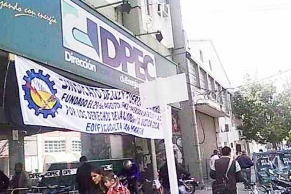 Este martes depositarían sueldos tras creciente malestar en la DPEC