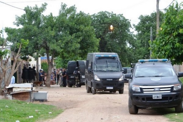 Barrio Arazaty: Pelea entre dos mujeres terminó con la intervención de la Policía de Alto Riesgo