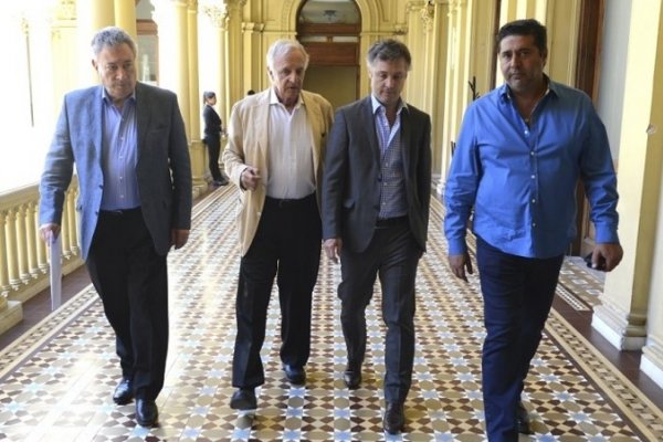 Mauricio Macri puso fecha para terminar con el fútbol gratis