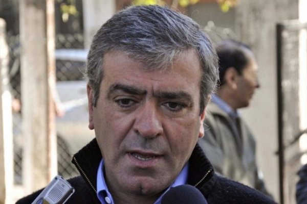 José Cano defendió los sueldazos porque la inflación es para todos