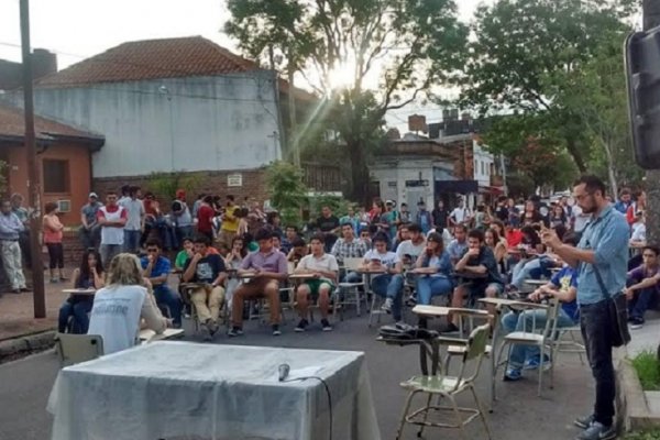 UNNE: Estudiantes en defensa de la educación pública ni un paso atrás contra el arancelamiento