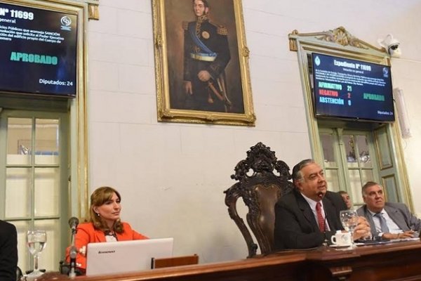 Corrientes: Inauguraron el voto electrónico en Diputados