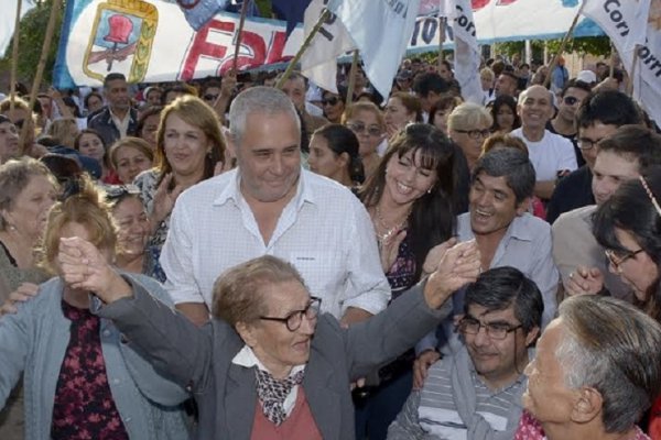 Fabián Ríos trató de imbécil al gobernador Colombi