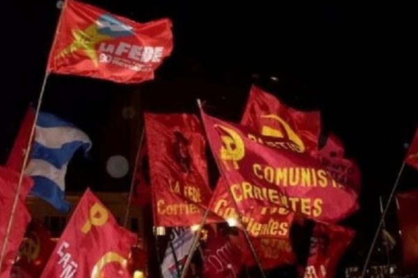 Partido Comunista: Propone acuerdo programático para cambiar de Gobierno