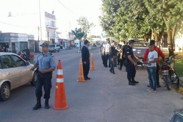 Operativos: La Policía secuestró 52 motos y demoró a 32 personas